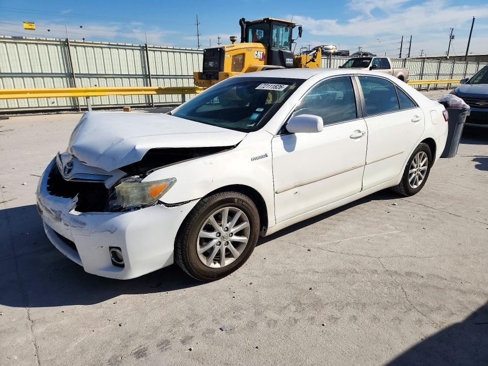 TOYOTA CAMRY 2010 with VIN 4T1BB3EK8AU116955 - Photo from auction