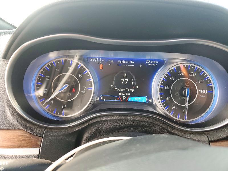 Снимка 9 от търг – 2016 CHRYSLER 300C с VIN 2C3CCASG5GH152256