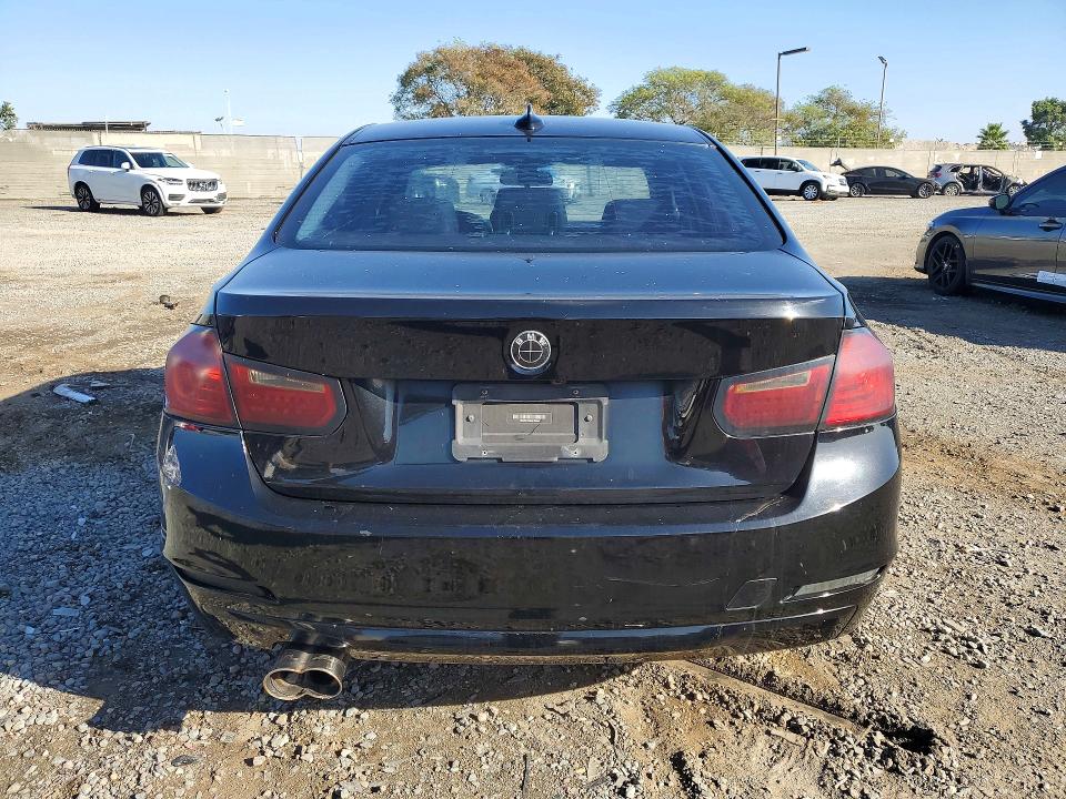 Photo 6 from auction – 2014 BMW 328 with VIN WBA3C1C56EK108486