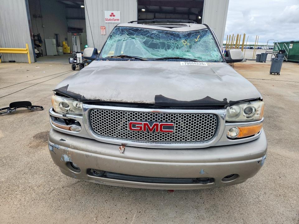 صورة رقم 5 من المزاد - 2002 GMC DENALI مع VIN 1GKFK66U72J112894