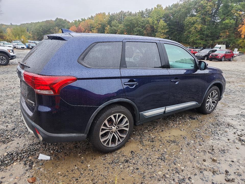 Снимка 3 от търг – 2017 MITSUBISHI OUTLANDER с VIN JA4AZ3A30HZ054775