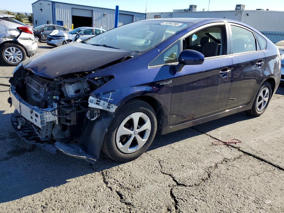 TOYOTA PRIUS 2015 with VIN JTDKN3DU9F0473901 - Photo from auction