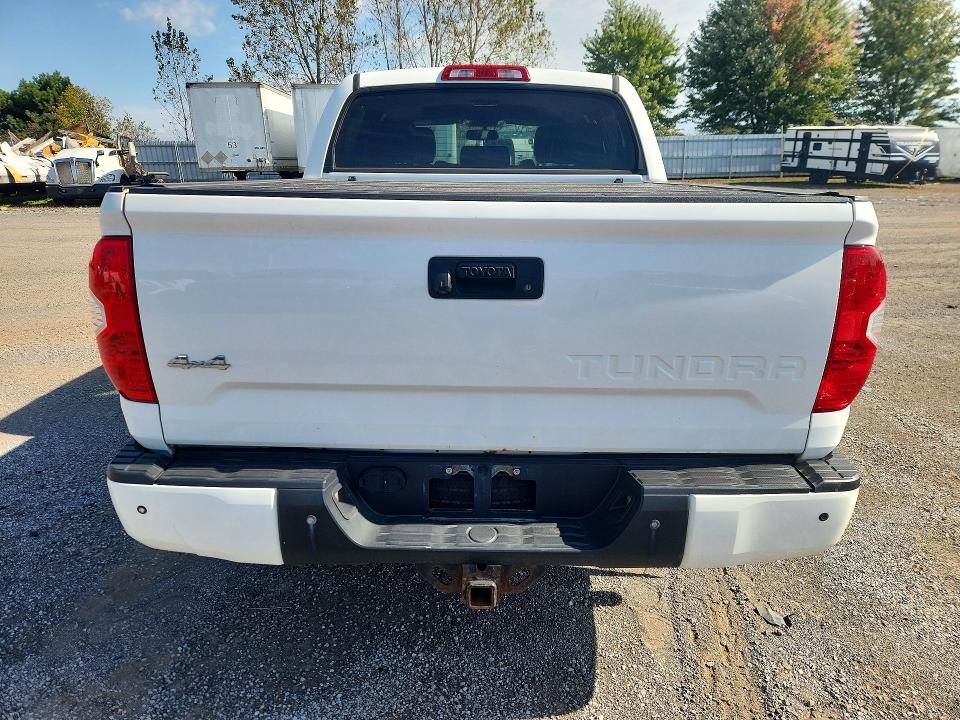 Снимка 6 от търг – 2016 TOYOTA TUNDRA с VIN 5TFAY5F14GX527857