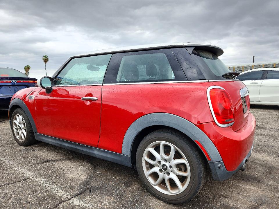 Фото 2 с аукциона – 2017 MINI COOPER с VIN WMWXP5C51H3B77634