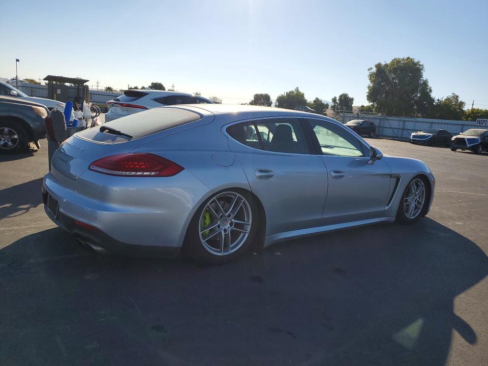 Foto 3 de la subasta – 2014 PORSCHE PANAMERA con VIN WP0AD2A70EL044926