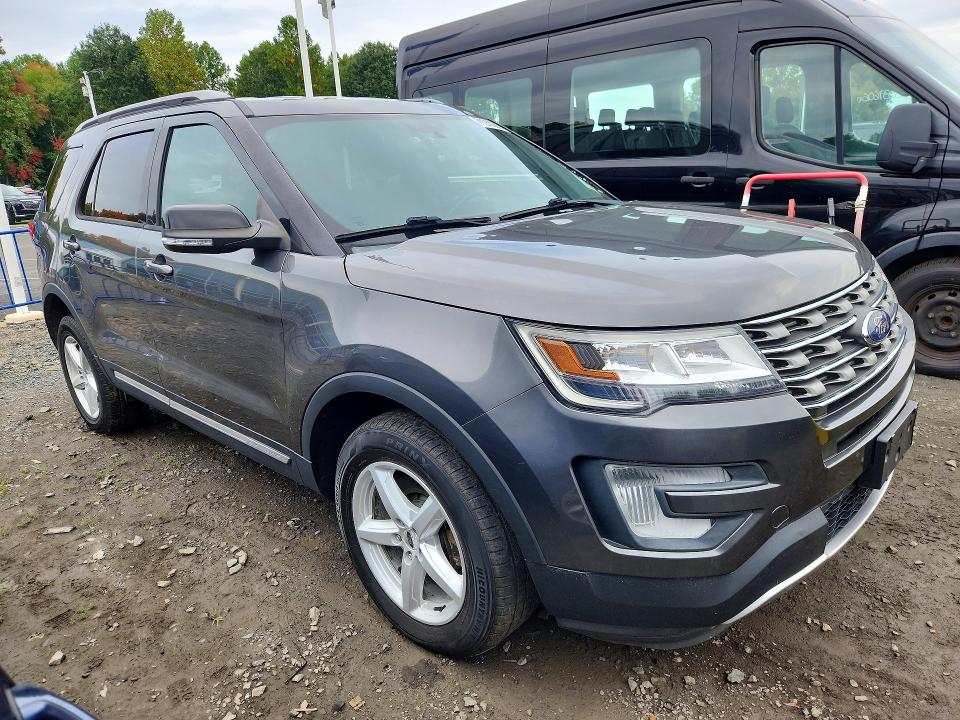 Снимка 4 от търг – 2017 FORD EXPLORER с VIN 1FM5K8D84HGD19236