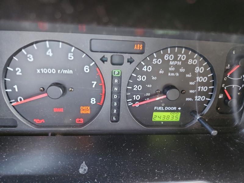 Photo 9 from auction – 1998 ISUZU TROOPER with VIN JACDJ58X2W7914262