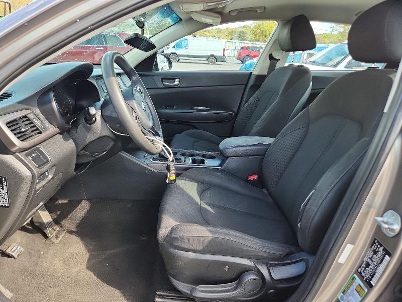 Фото 7 с аукциона – 2017 KIA OPTIMA с VIN 5XXGT4L31HG146193