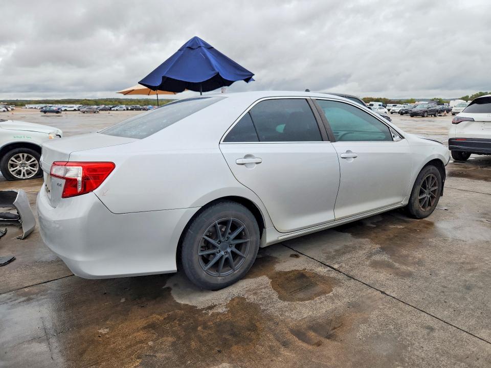 Снимка 3 от търг – 2012 TOYOTA CAMRY с VIN 4T1BF1FKXCU124646