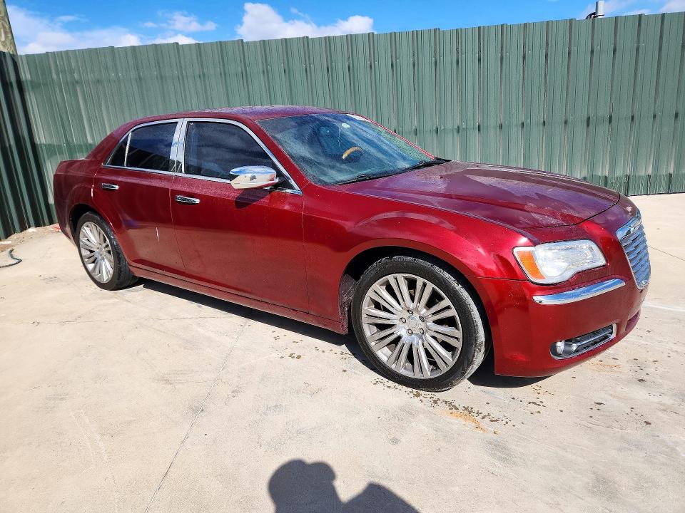 Снимка 4 от търг – 2014 CHRYSLER 300C с VIN 2C3CCAEG6EH135989