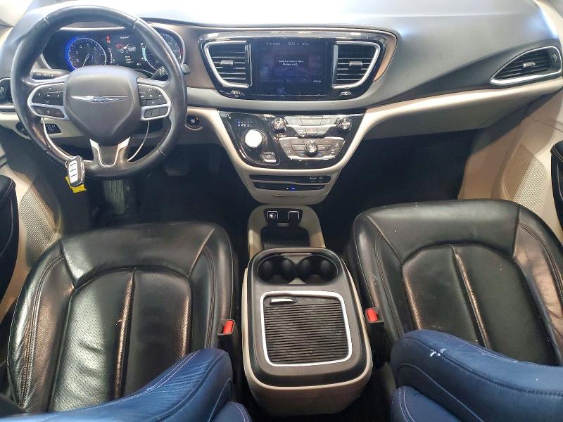 Photo 8 from auction – 2017 CHRYSLER PACIFICA with VIN 2C4RC1EG1HR846519