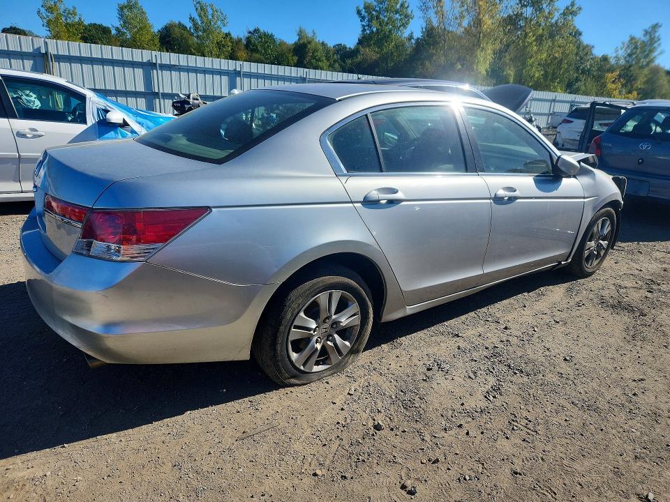 Photo 3 from auction – 2011 HONDA ACCORD with VIN 1HGCP2F44BA122308