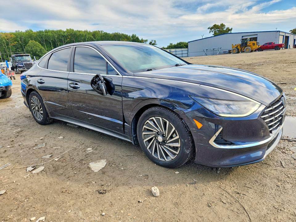 Снимка 4 от търг – 2021 HYUNDAI SONATA HYBRID с VIN KMHL34JJ4MA024350