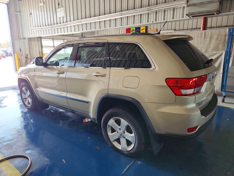 Photo 2 from auction – 2011 JEEP GRAND CHEROKEE with VIN 1J4RR4GG2BC736814