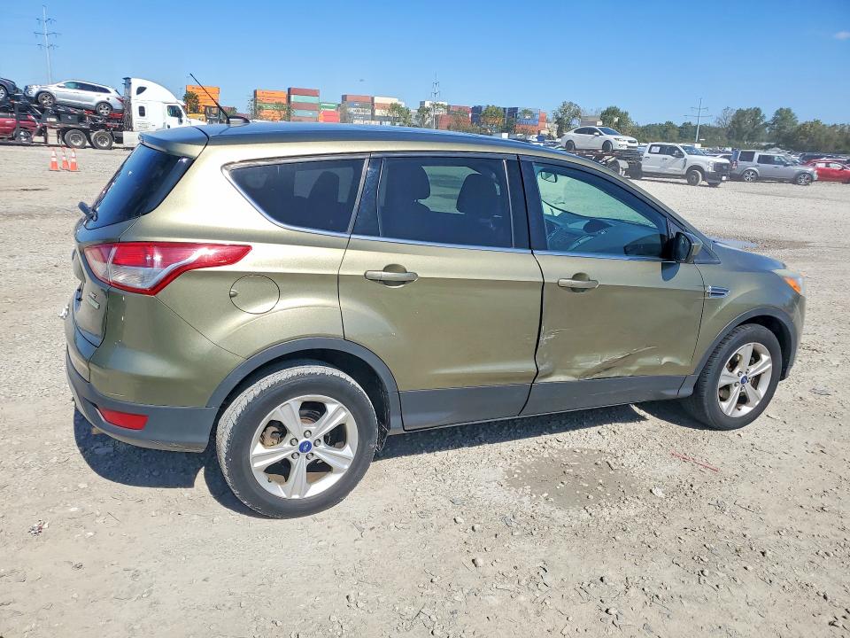 Photo 3 from auction – 2013 FORD ESCAPE with VIN 1FMCU0GX4DUA91787