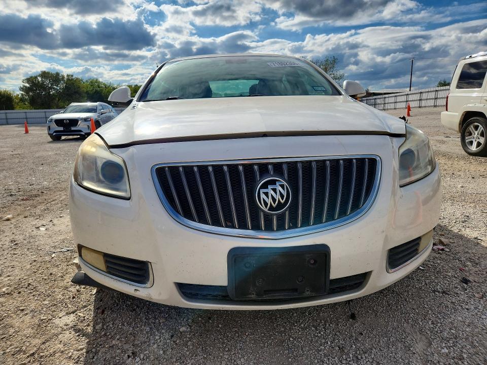 Снимка 5 от търг – 2013 BUICK REGAL с VIN 2G4GT5GV6D9176921