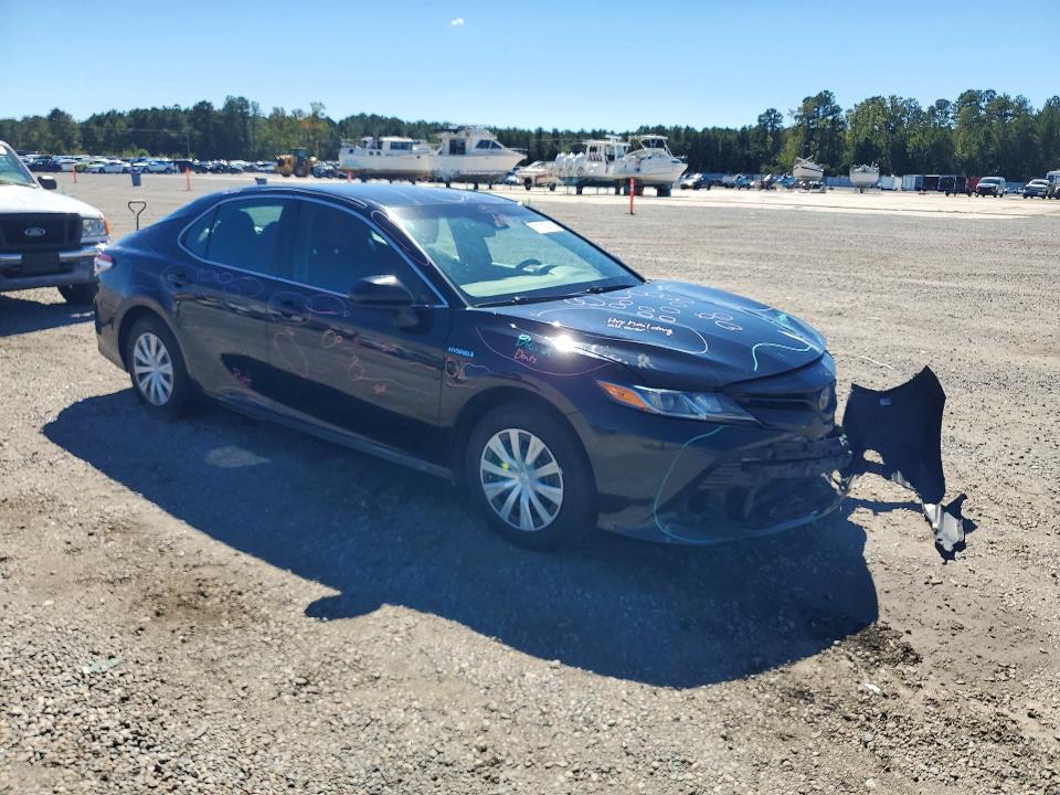 Снимка 4 от търг – 2018 TOYOTA CAMRY с VIN 4T1B31HK0JU503660
