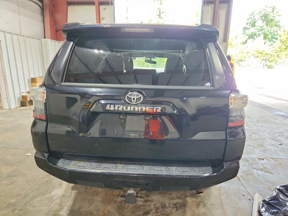 Снимка 6 от търг – 2014 TOYOTA 4RUNNER с VIN JTEBU5JR2E5190493