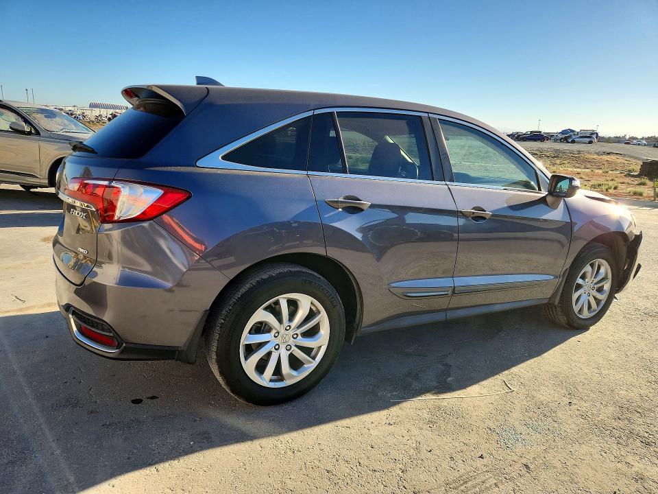 Photo 3 from auction – 2017 ACURA RDX with VIN 5J8TB4H34HL011463