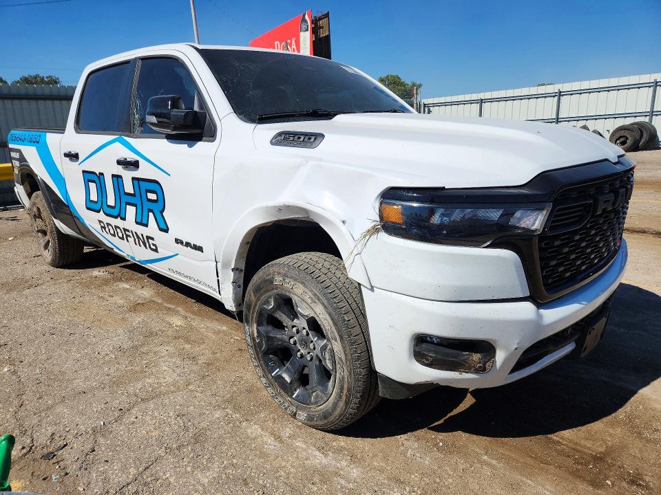 Снимка 4 от търг – 2026 RAM 1500 с VIN 1C6SRFMP1TN214812