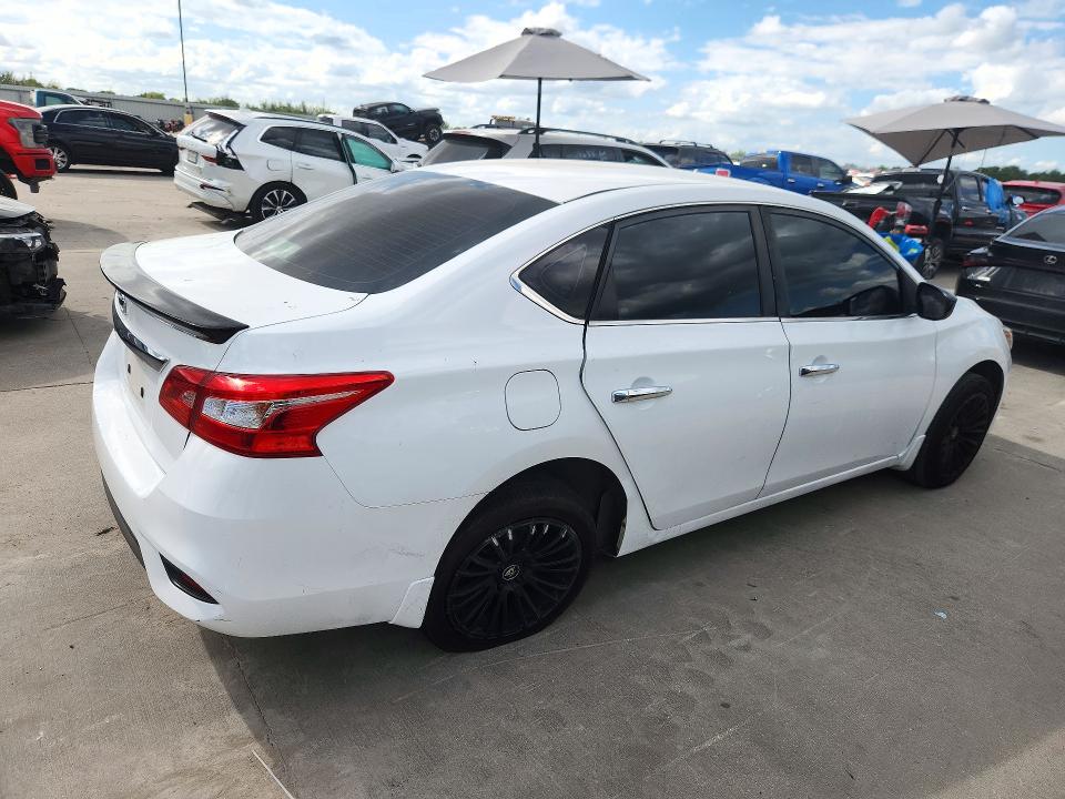 Снимка 3 от търг – 2018 NISSAN SENTRA с VIN 3N1AB7AP4JY345822