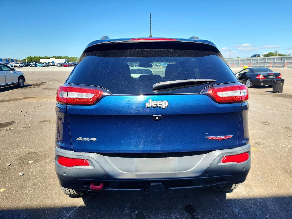 Снимка 6 от търг – 2018 JEEP CHEROKEE с VIN 1C4PJMBX6JD561522