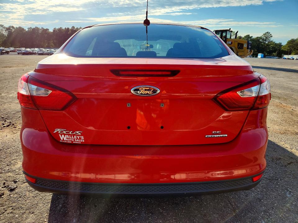 Снимка 6 от търг – 2014 FORD FOCUS с VIN 1FADP3F22EL145690