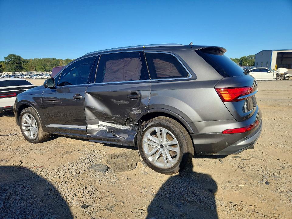 Zdjęcie 2 z aukcji – 2025 AUDI Q7 z VIN WA1LVBF70SD008989