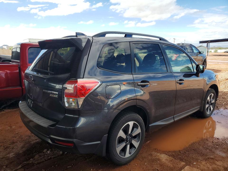 Снимка 3 от търг – 2017 SUBARU FORESTER с VIN JF2SJAGC5HH804790