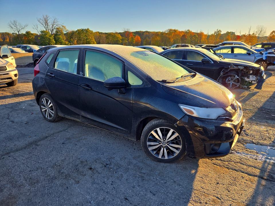 Снимка 4 от търг – 2017 HONDA FIT с VIN 3HGGK5G74HM707749