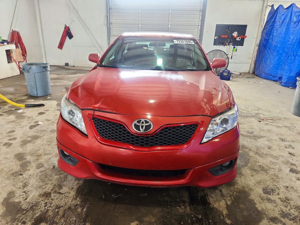 Снимка 5 от търг – 2011 TOYOTA CAMRY с VIN 4T1BF3EKXBU144598