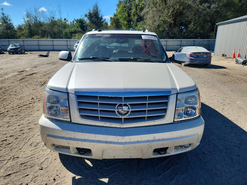 Photo 5 from auction – 2005 CADILLAC ESCALADE with VIN 3GYEK62N75G193384