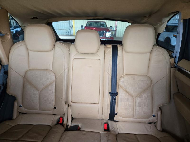 Photo 10 from auction – 2012 PORSCHE CAYENNE with VIN WP1AA2A27CLA06408