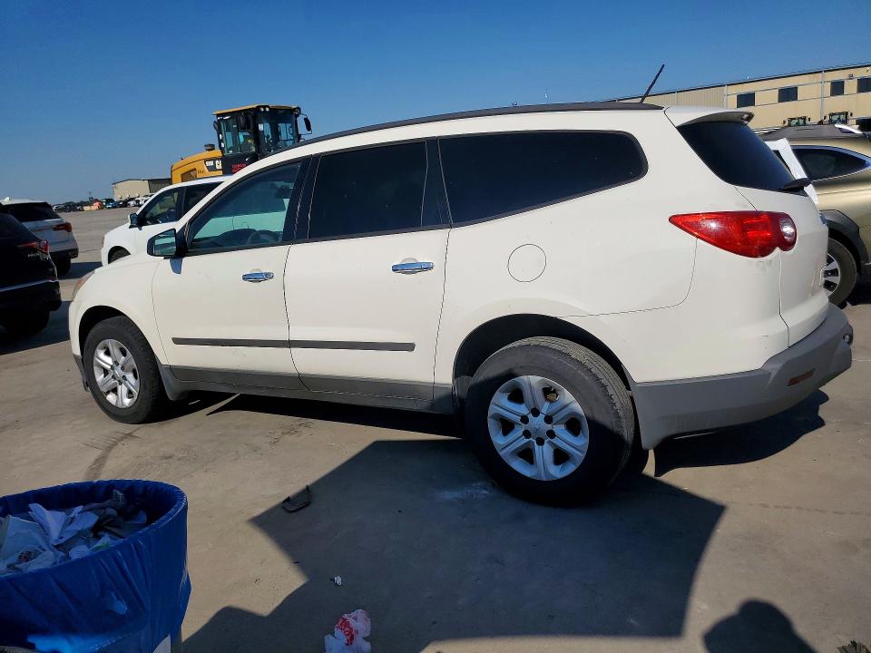 Photo 2 from auction – 2011 CHEVROLET TRAVERSE with VIN 1GNKREED8BJ349760