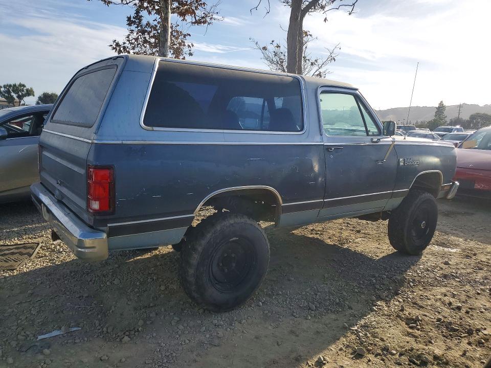 Снимка 3 от търг – 1988 DODGE RAMCHARGER с VIN 3B4GW02Y2JM801458