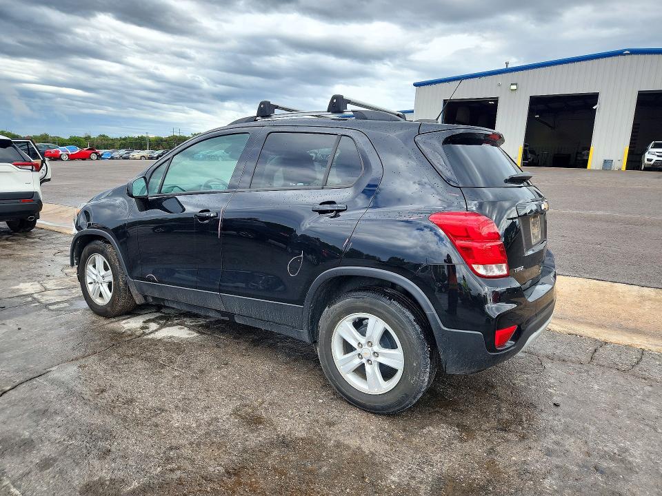 Снимка 2 от търг – 2021 CHEVROLET TRAX с VIN KL7CJLSB3MB310368