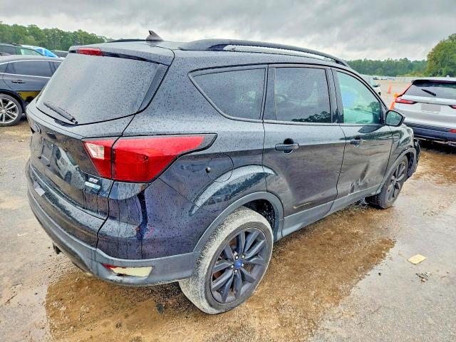 Снимка 3 от търг – 2019 FORD ESCAPE с VIN 1FMCU9GD7KUA28285