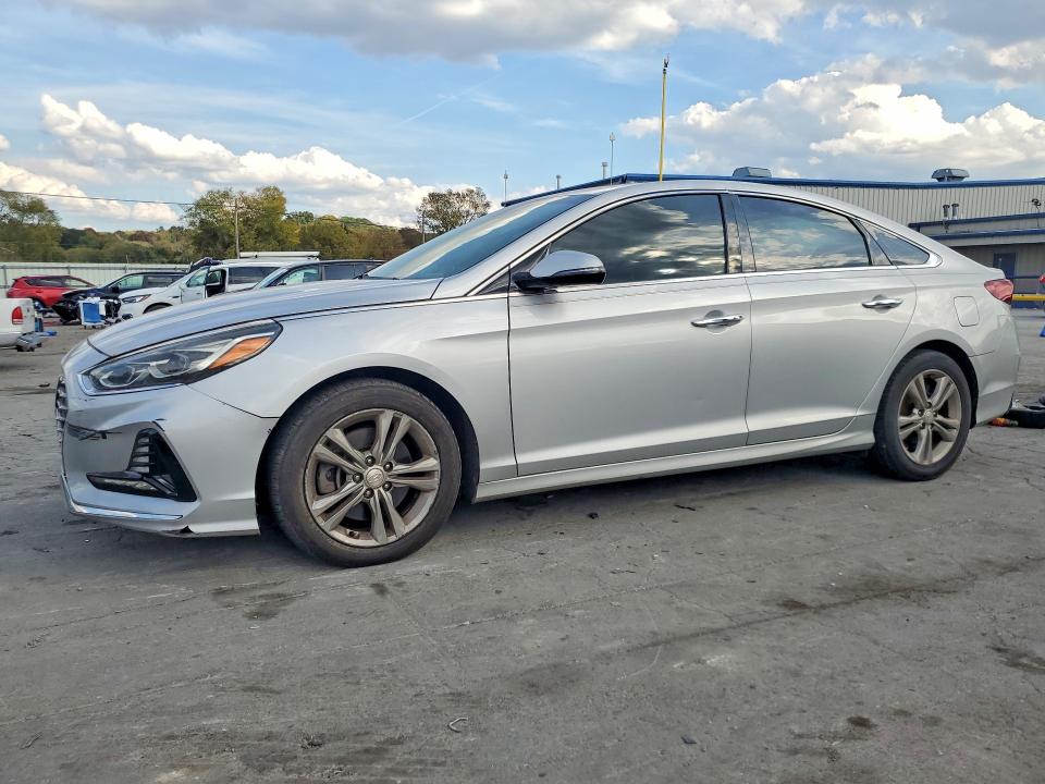 HYUNDAI SONATA 2018 с VIN 5NPE34AFXJH690755 - Снимка от търг