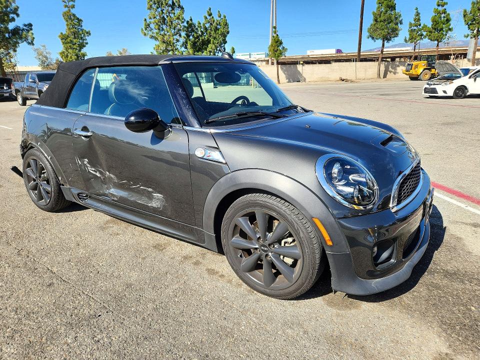 Снимка 4 от търг – 2014 MINI COOPER с VIN WMWZP3C54ET706192