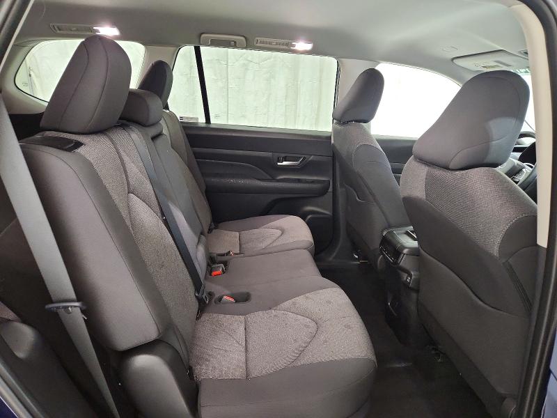 Снимка 11 от търг – 2026 TOYOTA GRAND HIGHLANDER HYBRID с VIN 5TDACAB57TS111110