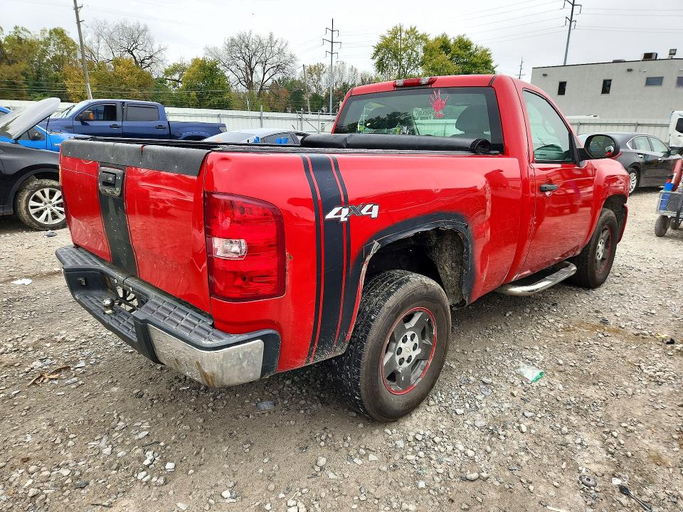 Photo 3 from auction – 2008 CHEVROLET SILVERADO with VIN 1GCEK14X58Z289395