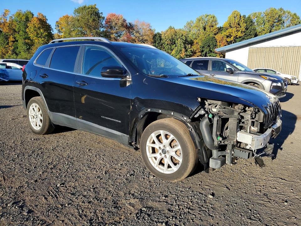 Снимка 4 от търг – 2017 JEEP CHEROKEE с VIN 1C4PJLCS2HD221484