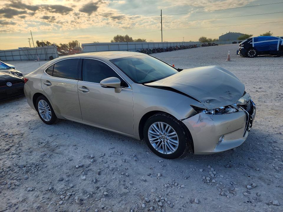 Zdjęcie 4 z aukcji – 2014 LEXUS ES z VIN JTHBK1GG9E2111250