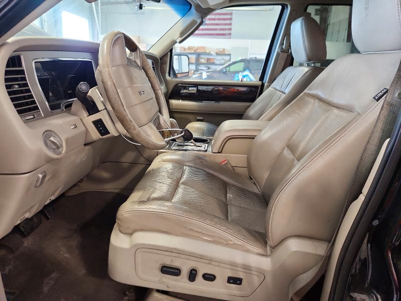 Снимка 7 от търг – 2010 LINCOLN NAVIGATOR с VIN 5LMJJ2J53AEJ10206