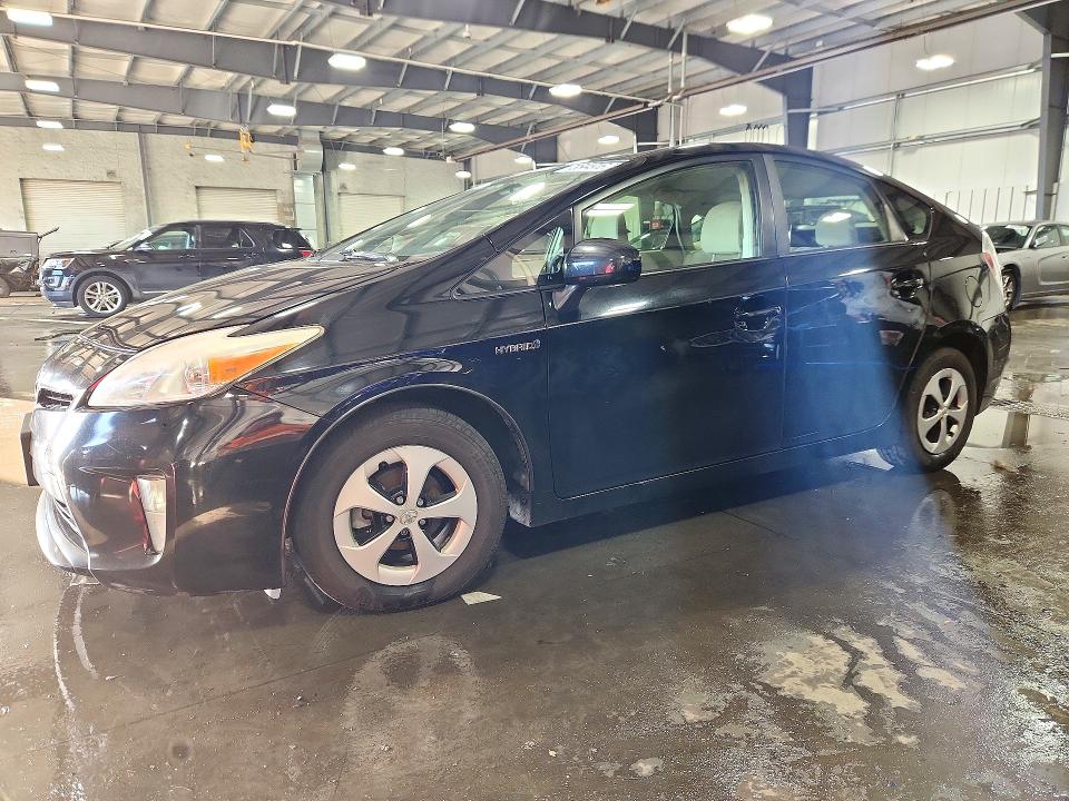 TOYOTA PRIUS 2013 с VIN JTDKN3DU8D0354461 - Фото с аукциона