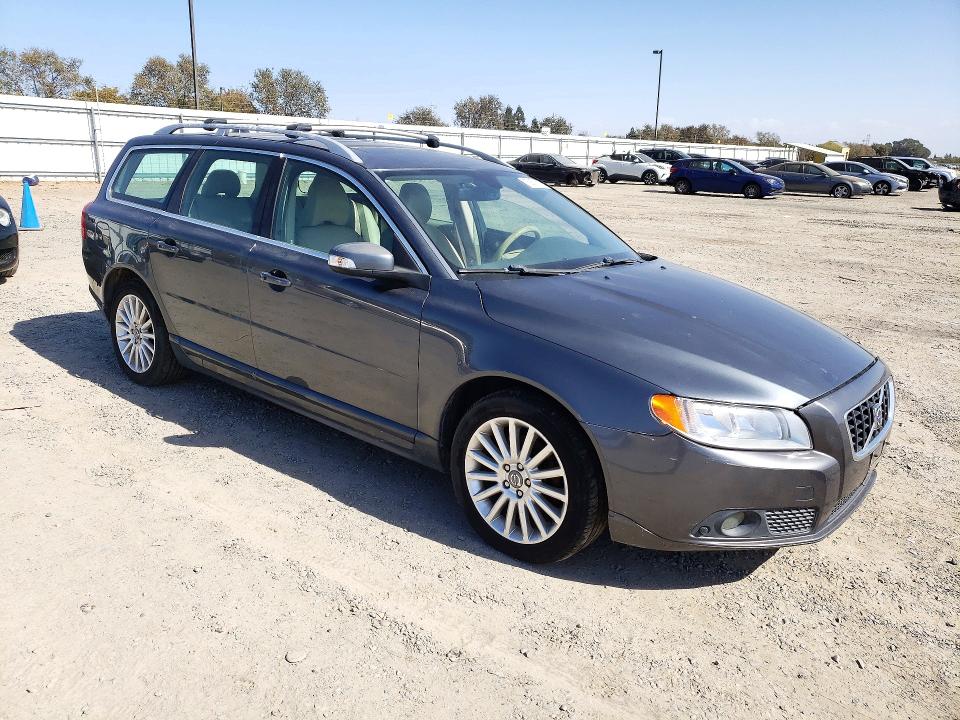 Zdjęcie 4 z aukcji – 2008 VOLVO V70 z VIN YV1BW982981044046