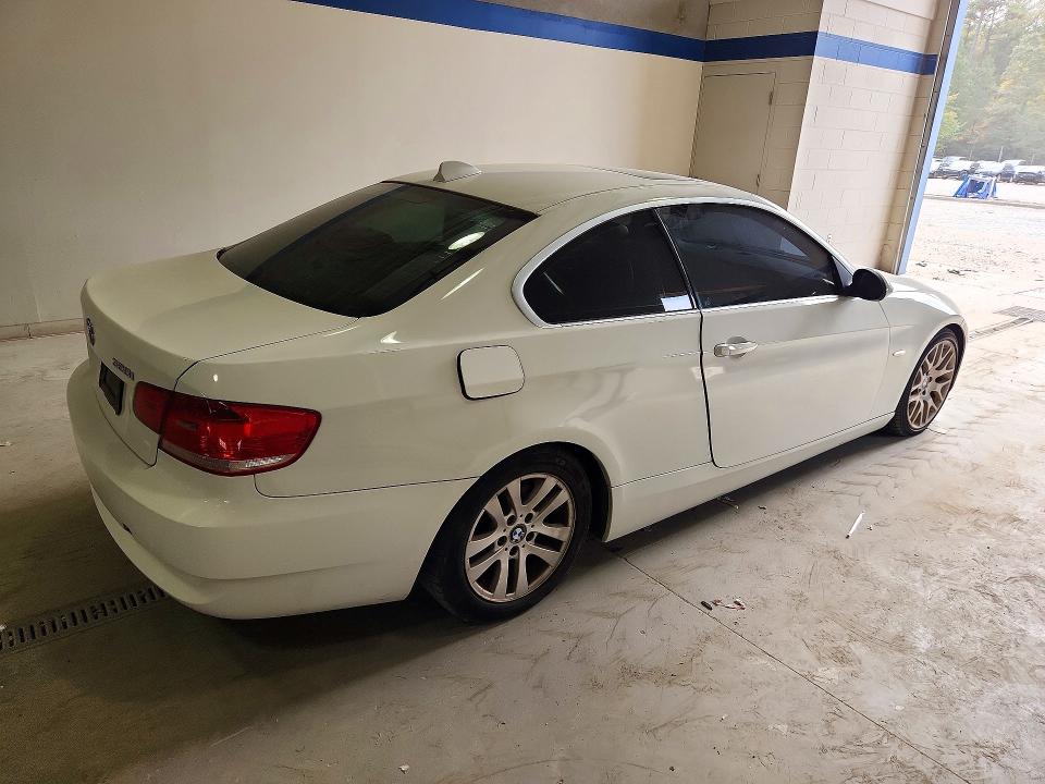 Снимка 3 от търг – 2007 BMW 328 с VIN WBAWB335X7PV73452