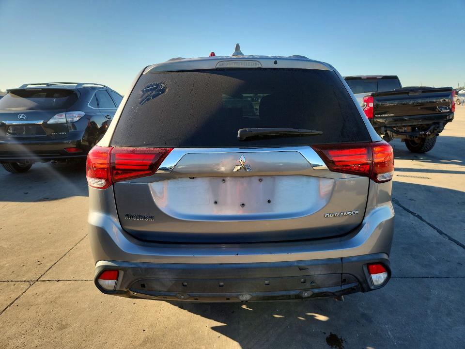 Снимка 6 от търг – 2019 MITSUBISHI OUTLANDER с VIN JA4AD2A30KZ007455