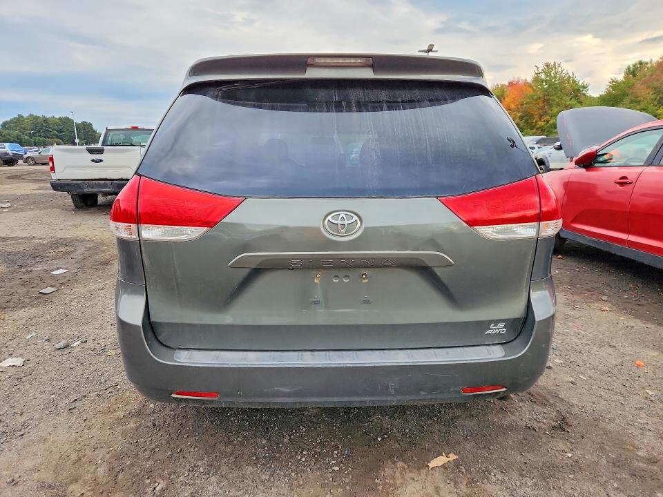 Photo 6 from auction – 2013 TOYOTA SIENNA with VIN 5TDJK3DC2DS060224