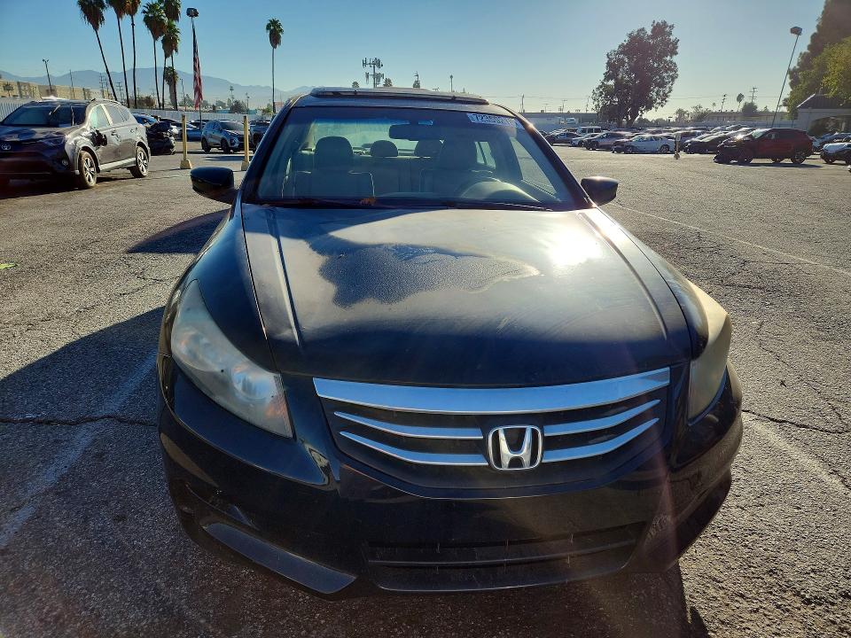 Photo 5 from auction – 2011 HONDA ACCORD with VIN 1HGCP3F88BA014427